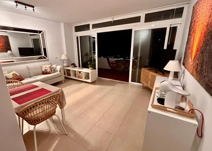 Apartamento Chao Volcano Sea View, Heated Pool, Ac Puerto del Carmen (Lanzarote)